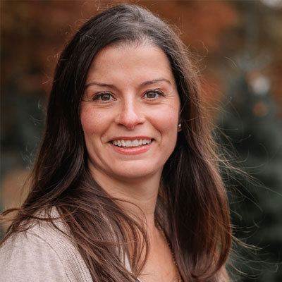 Photo of Juliet Alvarez, Group Art Supervisor